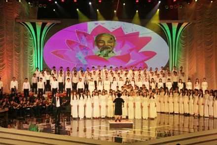 ศิลปินกว่า ๖๐๐ ชีวิตเข้าร่วมการประกวดร้องเพลงประสานเสียงนานาชาติ ณ เวียดนาม